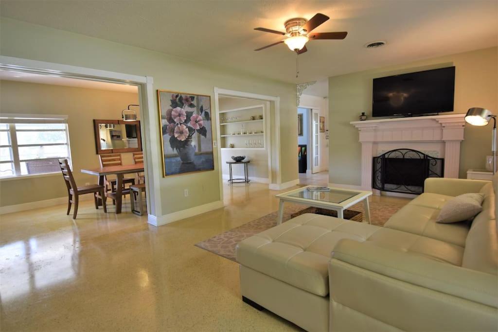 Rowena House 2Bd Den 2Bth Heated Pool Near Siesta Key Βίλα Σεϊρασότα Εξωτερικό φωτογραφία