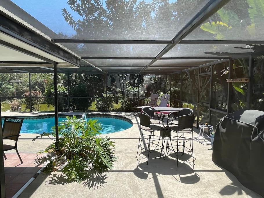 Rowena House 2Bd Den 2Bth Heated Pool Near Siesta Key Βίλα Σεϊρασότα Εξωτερικό φωτογραφία