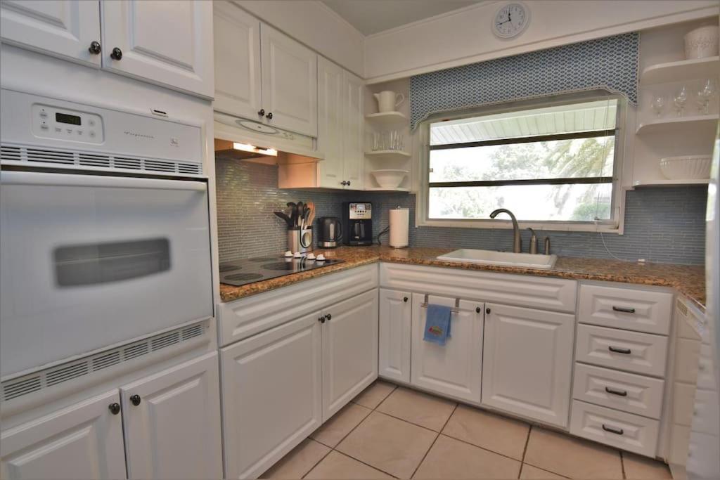 Rowena House 2Bd Den 2Bth Heated Pool Near Siesta Key Βίλα Σεϊρασότα Εξωτερικό φωτογραφία